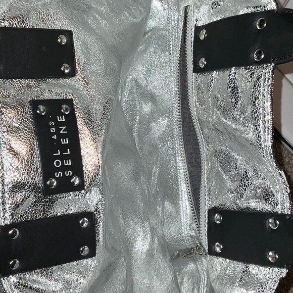 NWOT SOL AND SELENE shoulder bag and cosmetic overnight large bag - Picture 4 of 5